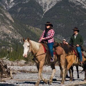 Paardrijden in de Rocky Mountains - lastminute vakantie aanbiedingen