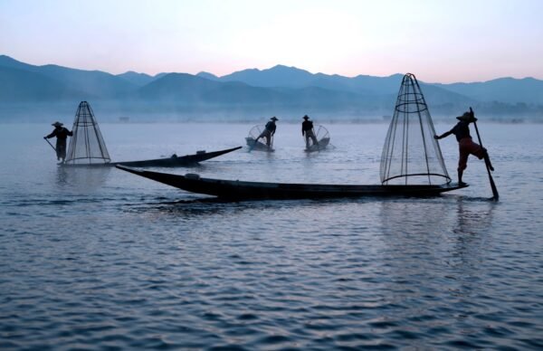 De beenroeiers van het Inle Lake - lastminute vakantie aanbiedingen