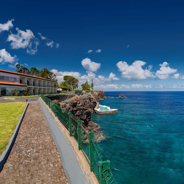 Hotel Albatroz Beach & Yacht Club - lastminute vakantie aanbiedingen