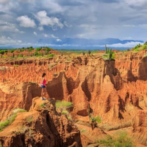 Woestijn en mysterieuze beelden - lastminute vakantie aanbiedingen